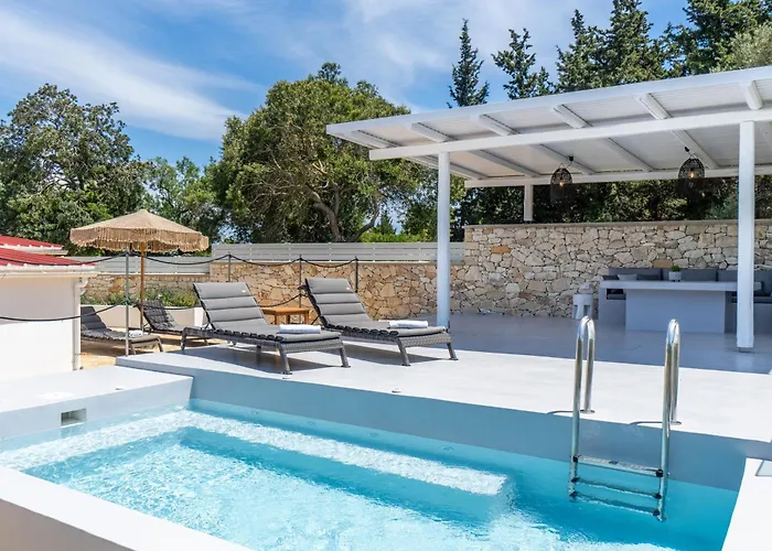 Sunset House * Αντίπαξος